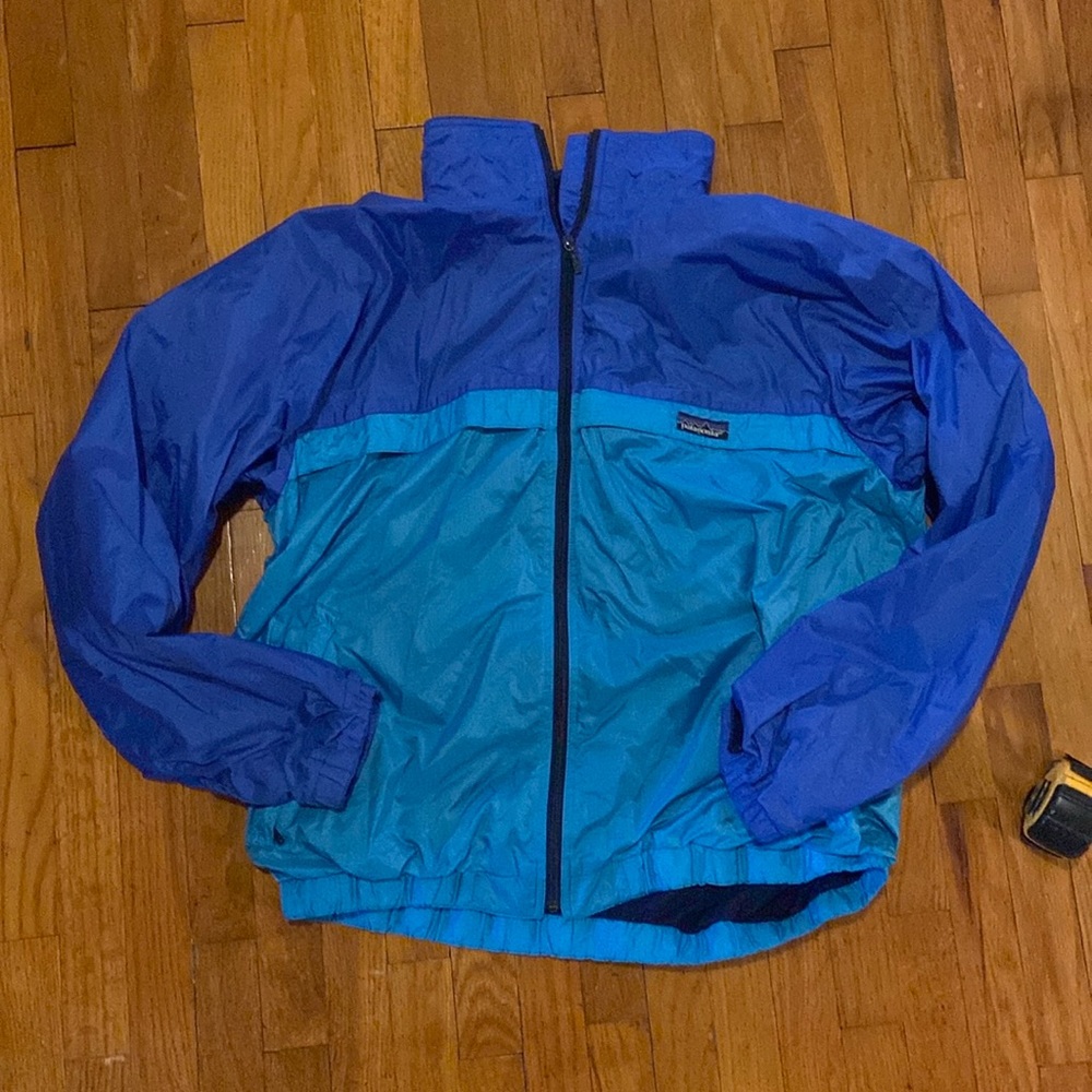 Patagonia windbreaker